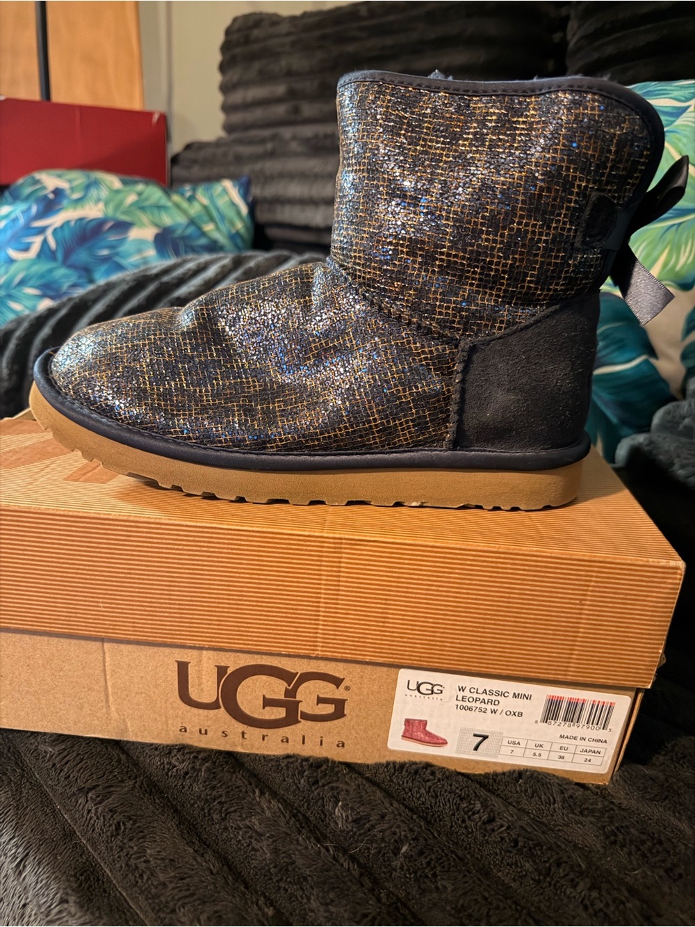 UGG Classic Mini Sparkle Leopard Boot - Navy/Gold